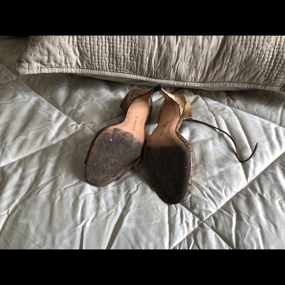 ✨Manolo Blahnik heels 👠 - Picture 2 of 4